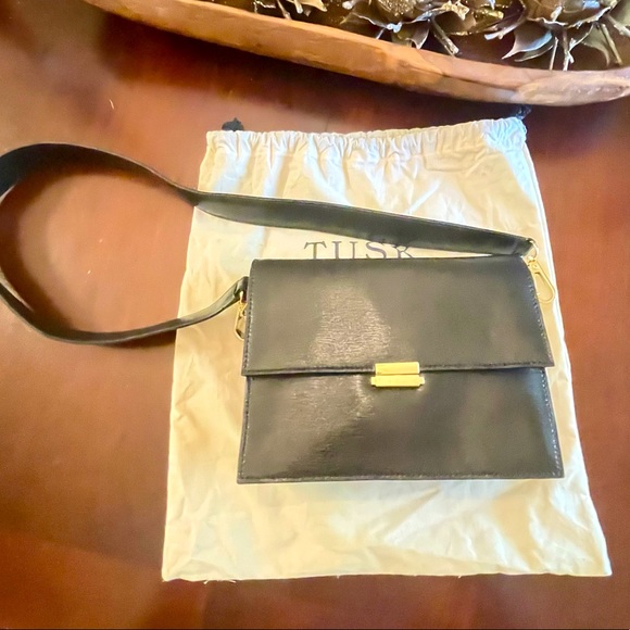 TUSK Italian Leather Black Bag - Picture 5 of 11